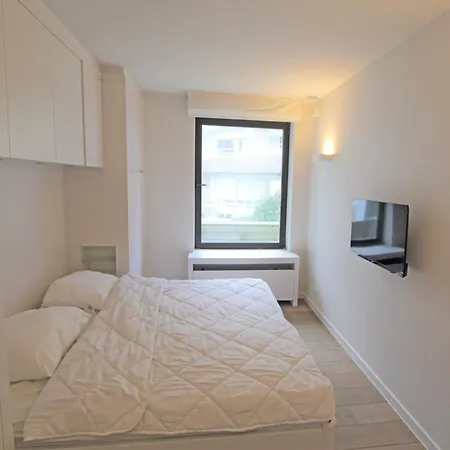 Апартаменты In Near Het Zoute District Кнокке-Хейст