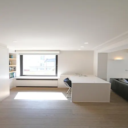 In Near Het Zoute District * 크노케-하이스트